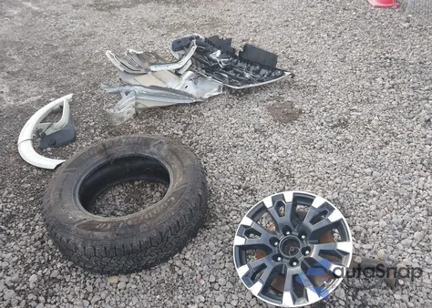 2019 Nissan Titan Sv/Platinum/Pro-4X/Platinum Reserve from USA, damaged, VIN 1N6AA1E52KN524992